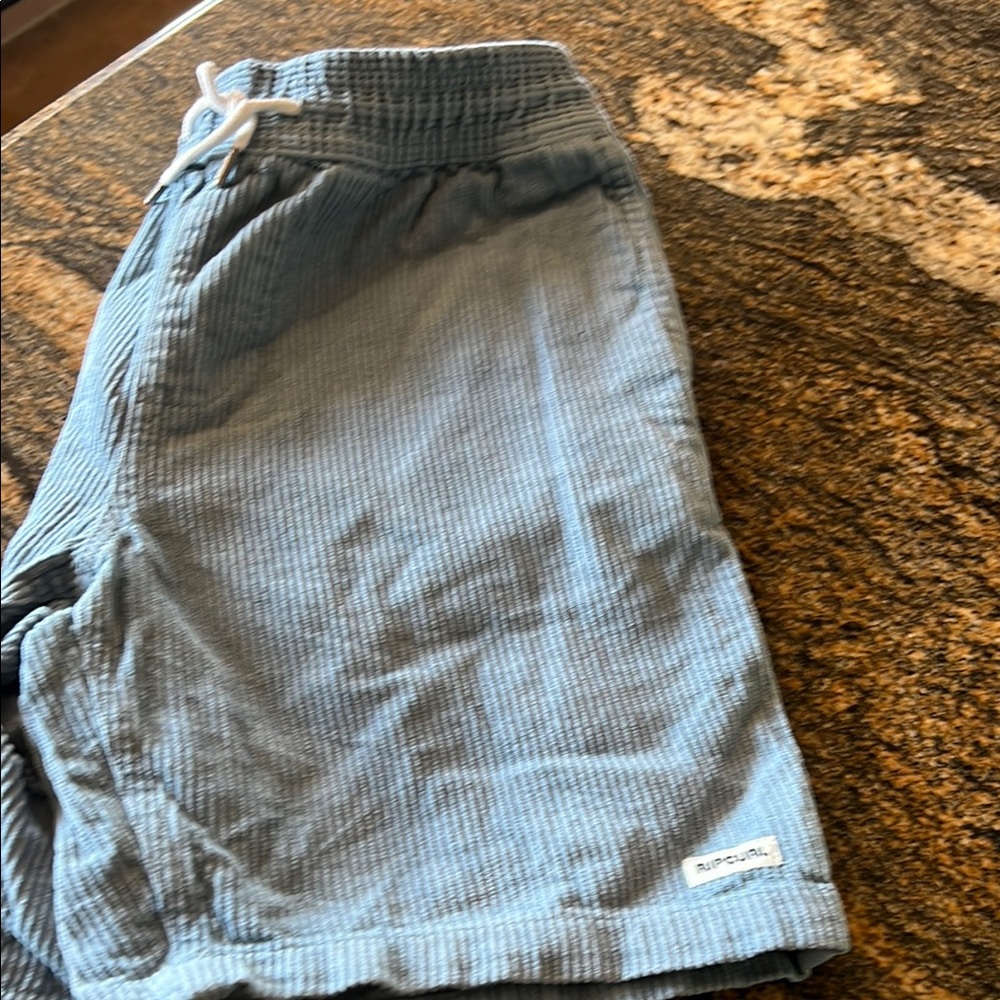 Kids Blue Shorts
Rip Curl🩵🩵